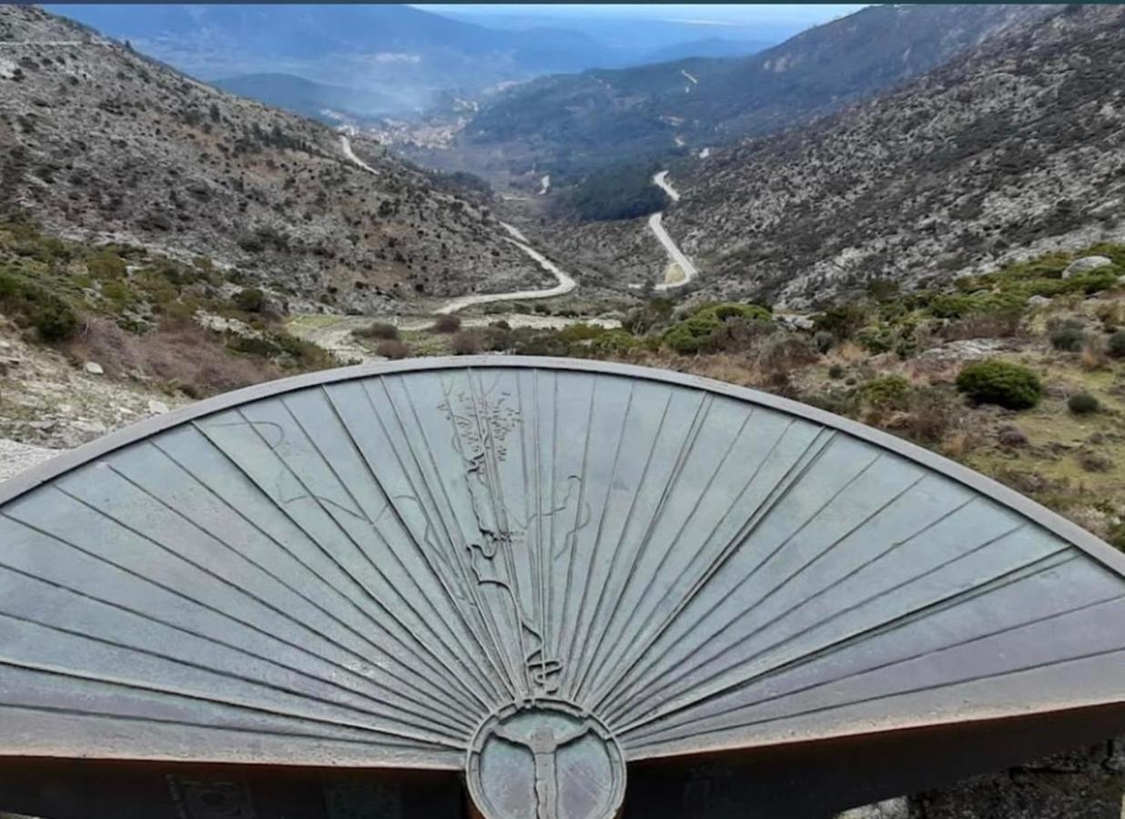 Hostal Villa El Colmenar Mombeltrán Buitenkant foto