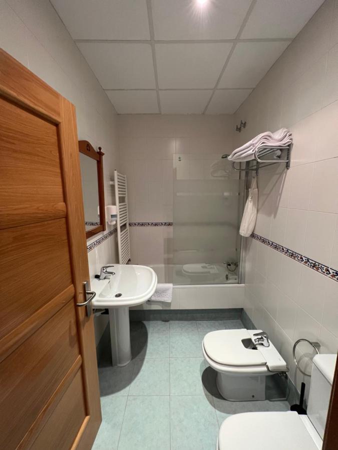 Hostal Villa El Colmenar Mombeltrán Buitenkant foto